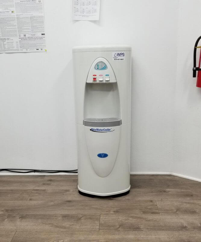 Drinking water cooler connected to reverse osmosis